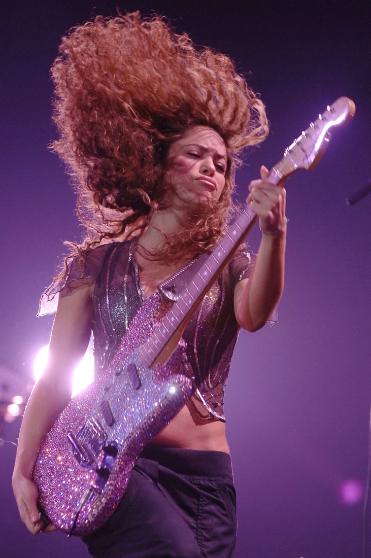 shakira543.jpg